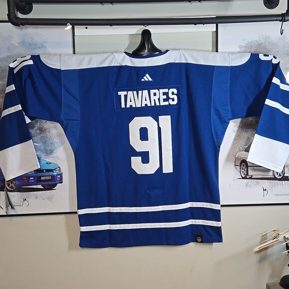 Toronto Maple Leafs #91 TAVARES NHL Game Day Jersey - Picture 9 of 11